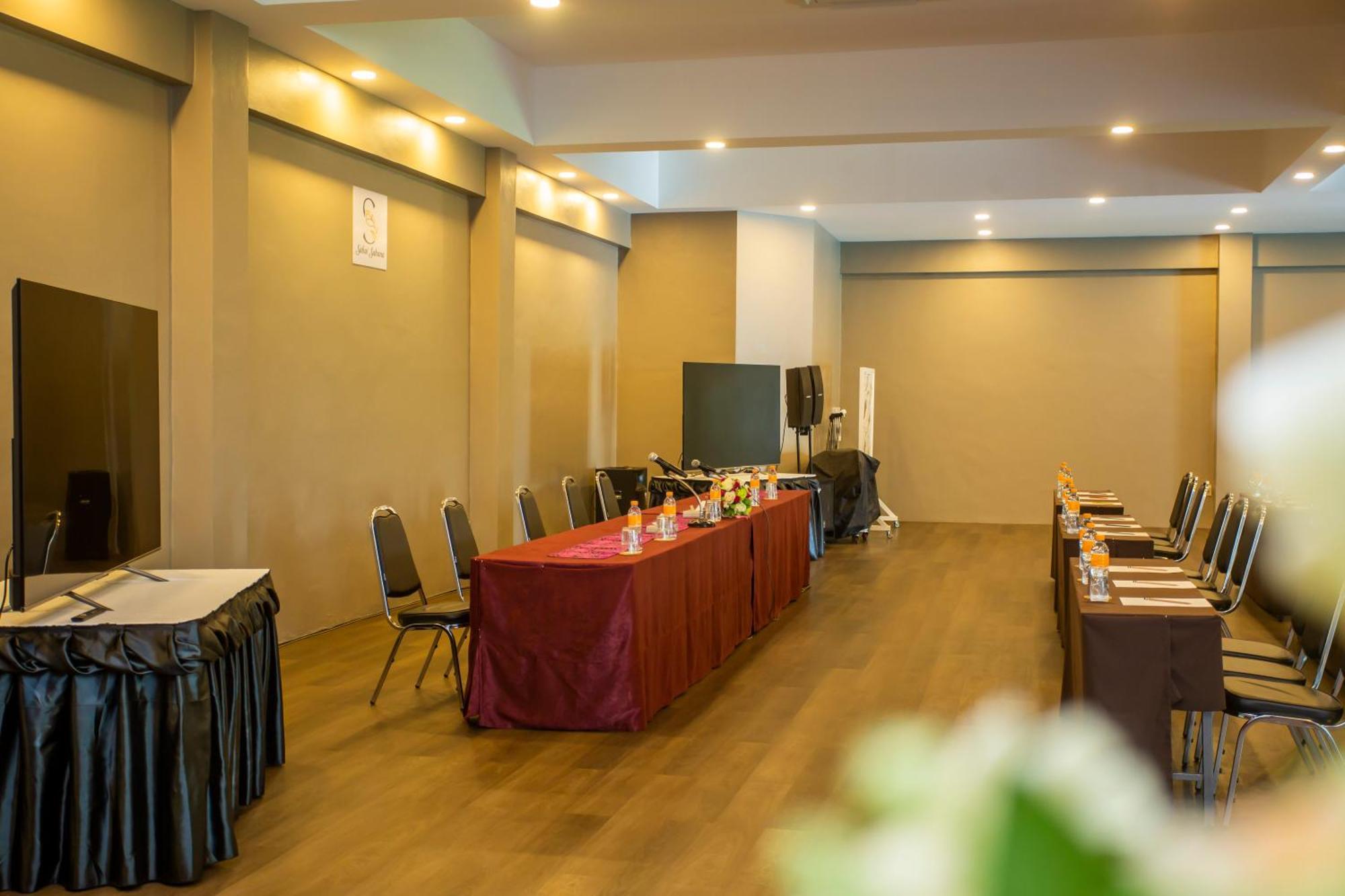 Sabai Inn Патая Екстериор снимка