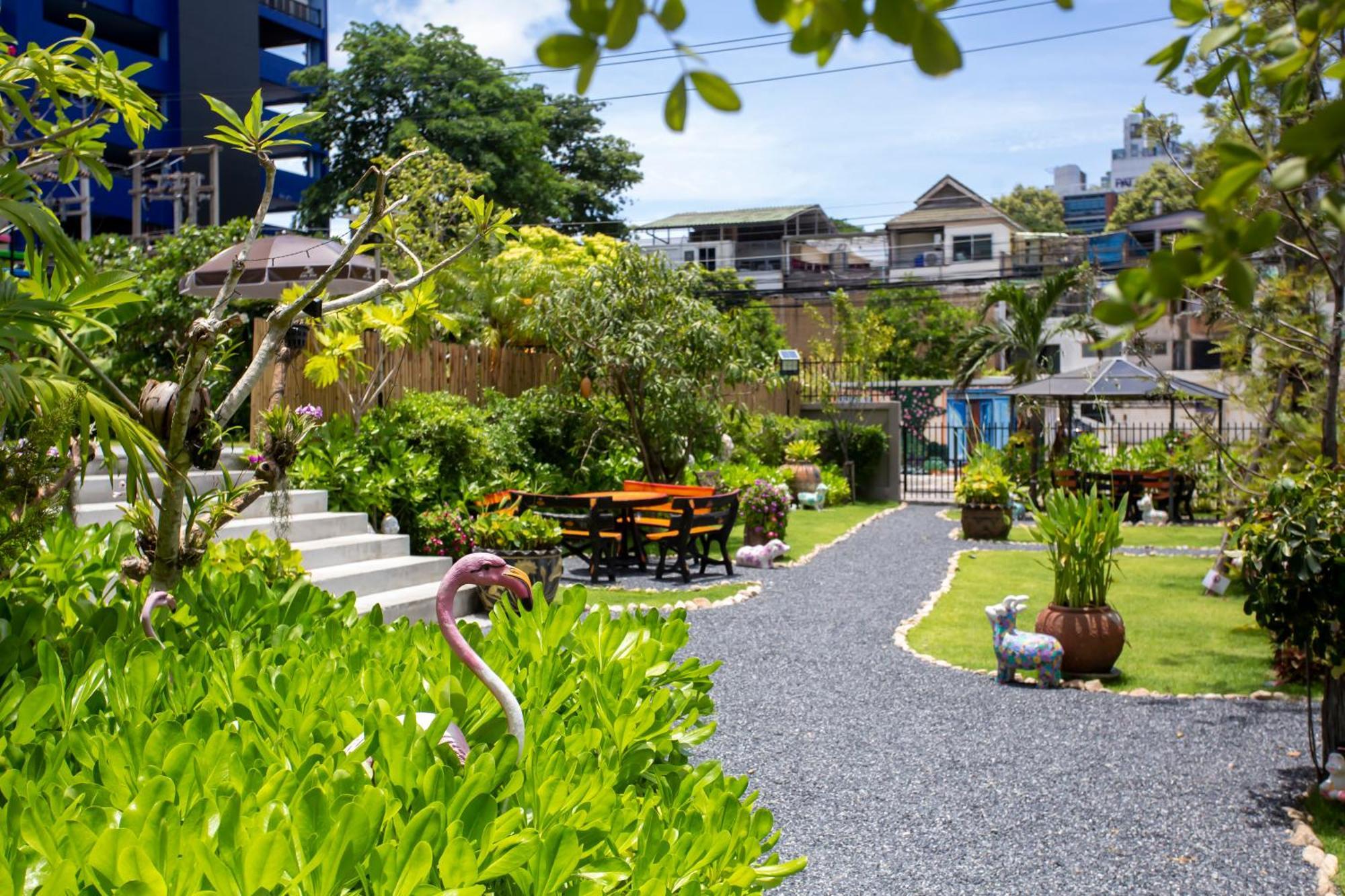 Sabai Inn Патая Екстериор снимка