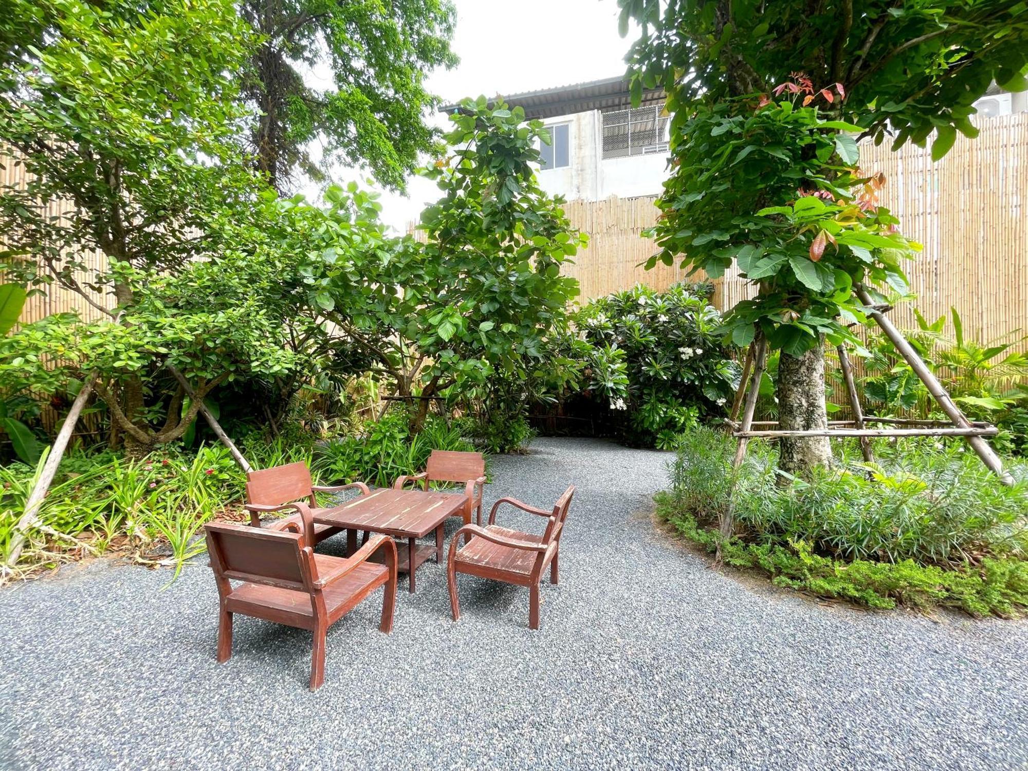 Sabai Inn Патая Екстериор снимка